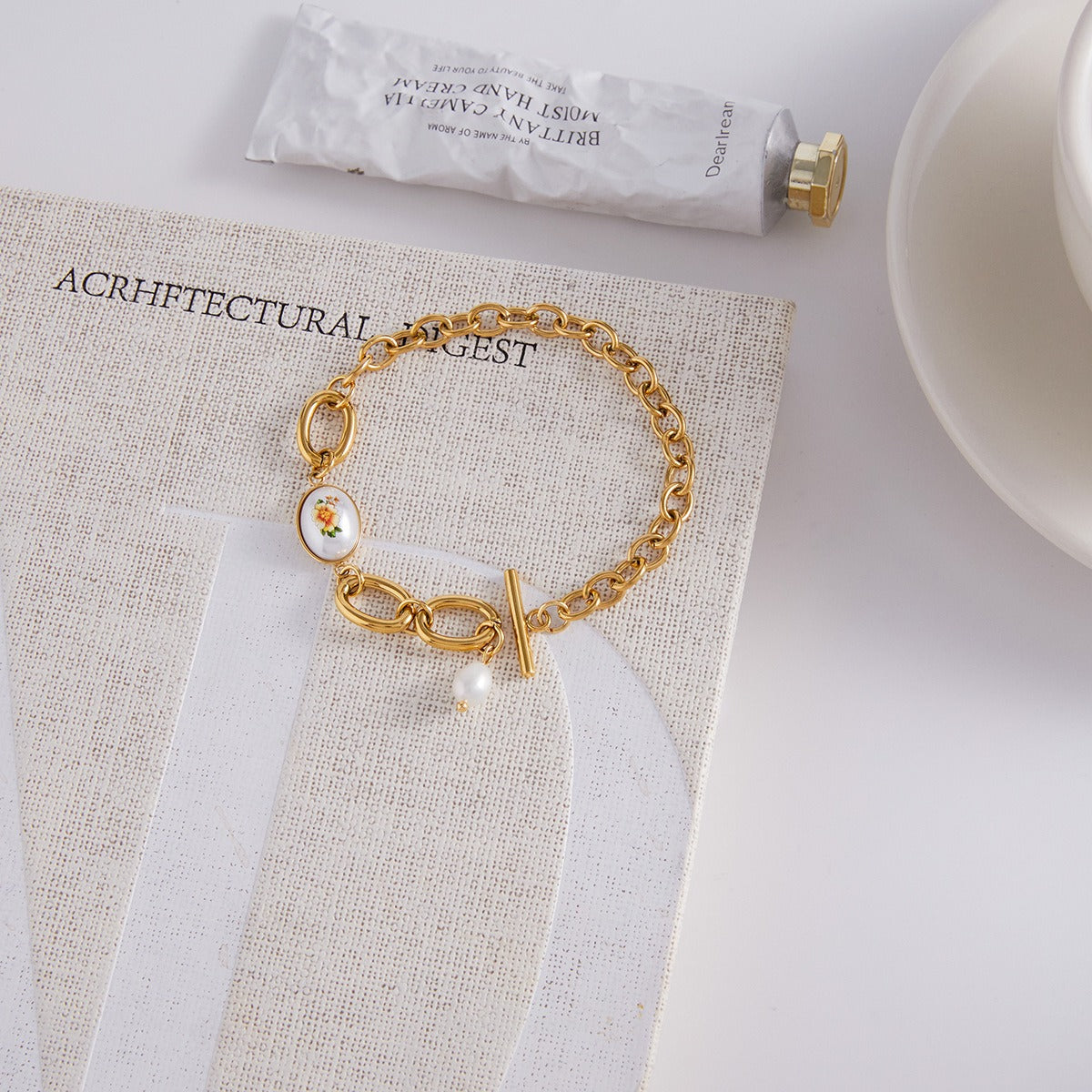 Kaze Pearl &amp; Titanium Bracelet | 18K Gold-Plated Freshwater Pearl Bracelet