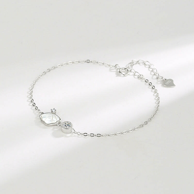 Kaze Sterling Silver Fashion Bracelet | Elegant White Gold Everyday Bracelet for Women