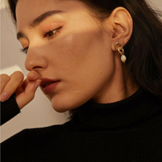 14k Gold Temperament Circle Pearl Earrings