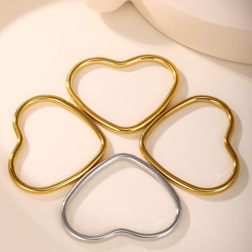 Kaze Heart-Shaped Minimalist Ring Bracelet | 18K Gold Open Heart Bangle in Gold &amp; Silver