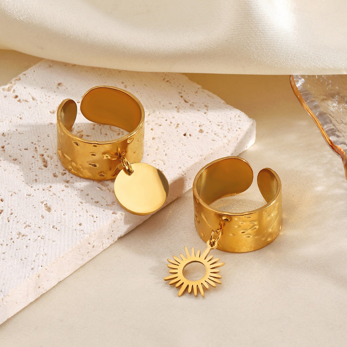 Kaze 18K Gold Geometric Circular Titanium Ring | Adjustable Gold Ring in Ring A &amp; B