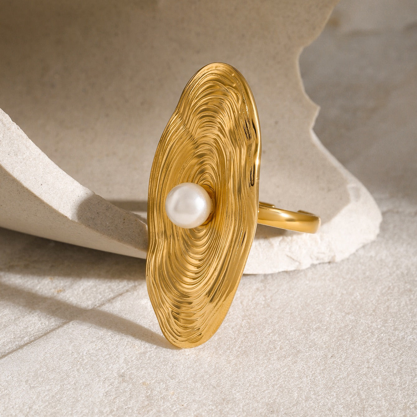 Kaze Oval Pearl Inlay Textured Ring | 18K Gold Adjustable Pearl Ring