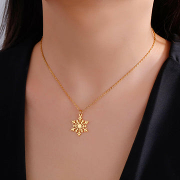 Kaze Elegant Snowflake Pendant Necklace | Titanium Steel Adjustable Necklace in Silver &amp; Gold