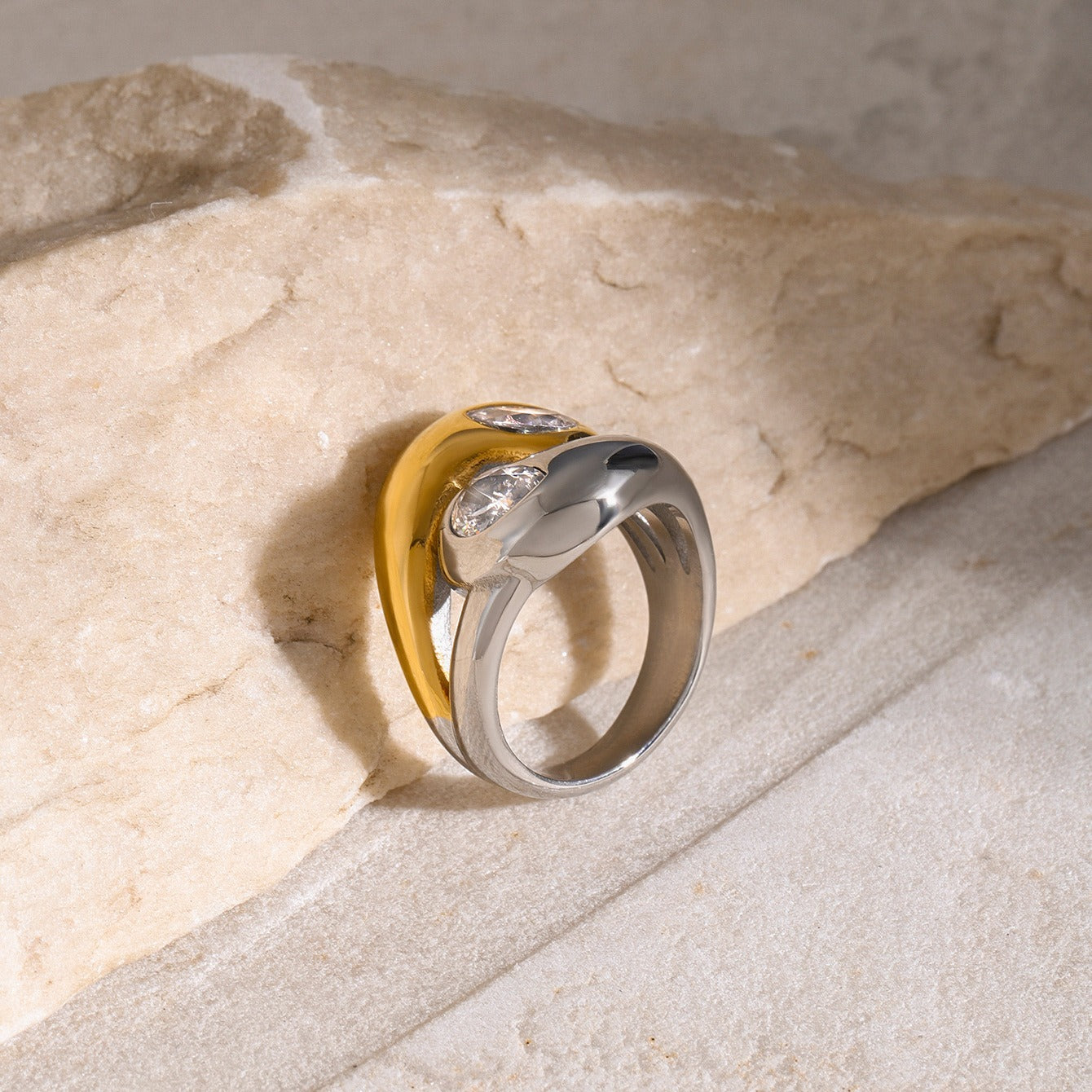 Kaze Interlaced Teardrop Gemstone Ring | 18K Gold Trendy Ring in Gold &amp; Two-Tone Sizes 6–8