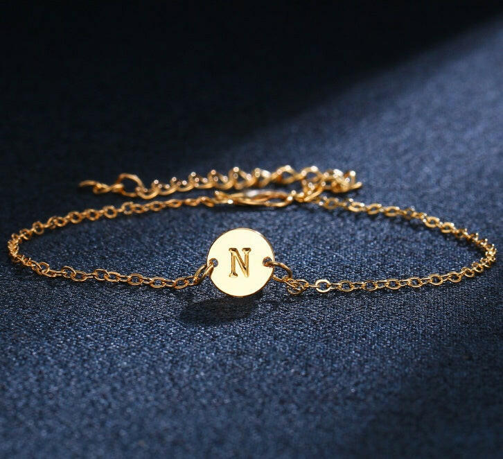 Kaze Adjustable Gold-Tone Initial Bracelet | Personalised Letter Bracelet in 26 Variants
