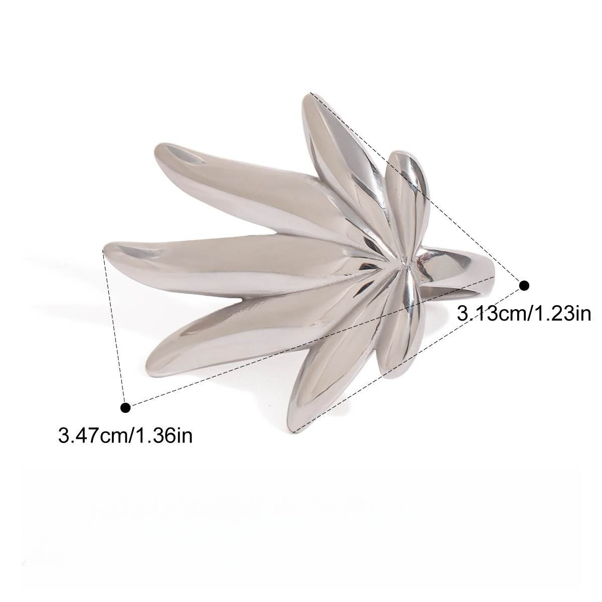 Kaze 18K Gold Maple Leaf Titanium Adjustable Ring | Nature-Inspired Ring in Ring A &amp; Ring B Adjustable Ring A