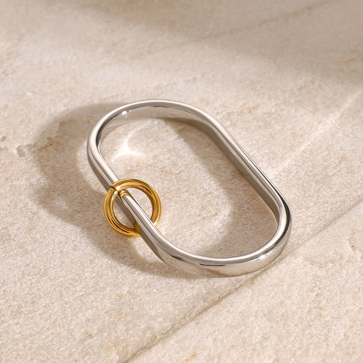 Kaze Oval High-End Two-Tone Ring | 18K Gold Oval Gold &amp; Silver Contrast Ring