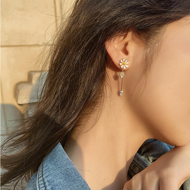Kaze Rhinestone Tassel Drop Earrings | Floral Crystal Long Tassel Earrings