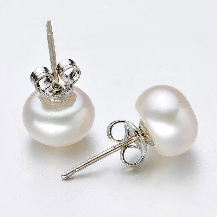 Kaze Korean-Style Oblate Pearl Stud Earrings | White &amp; Pink Pearl Earrings in 3 Sizes White