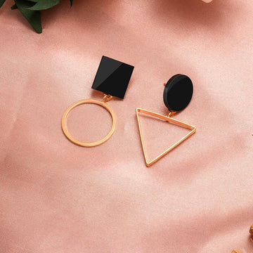 Kaze Round Geometric Metal Stud Earrings | Korean Minimalist Earrings — 2 Styles 1 Style