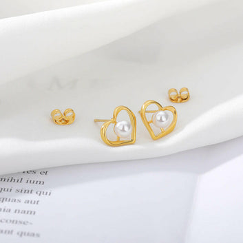 Kaze Pearl Heart Stainless Steel Earrings | Romantic Pearl Stud Earrings in Silver &amp; Gold