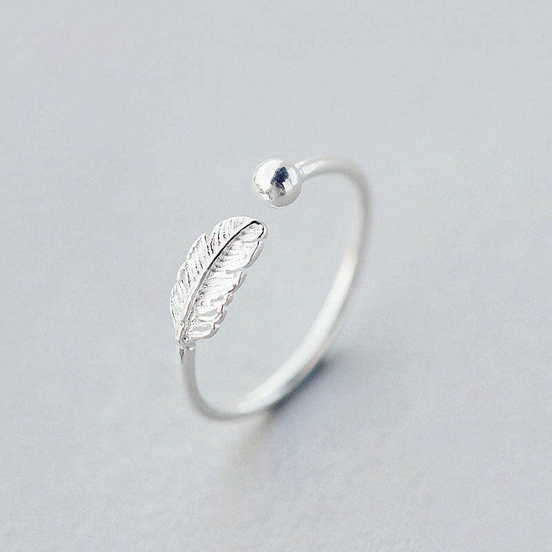 Kaze Retro Feather Adjustable Copper Ring | Open Band Nature-Inspired Ring Leaves One size