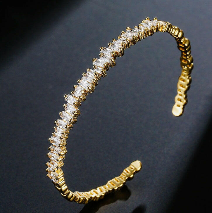 Kaze Micro-Inlaid Zircon Luxury Bracelet | Platinum, 18K Gold &amp; Rose Gold Diamond Bracelet Gold