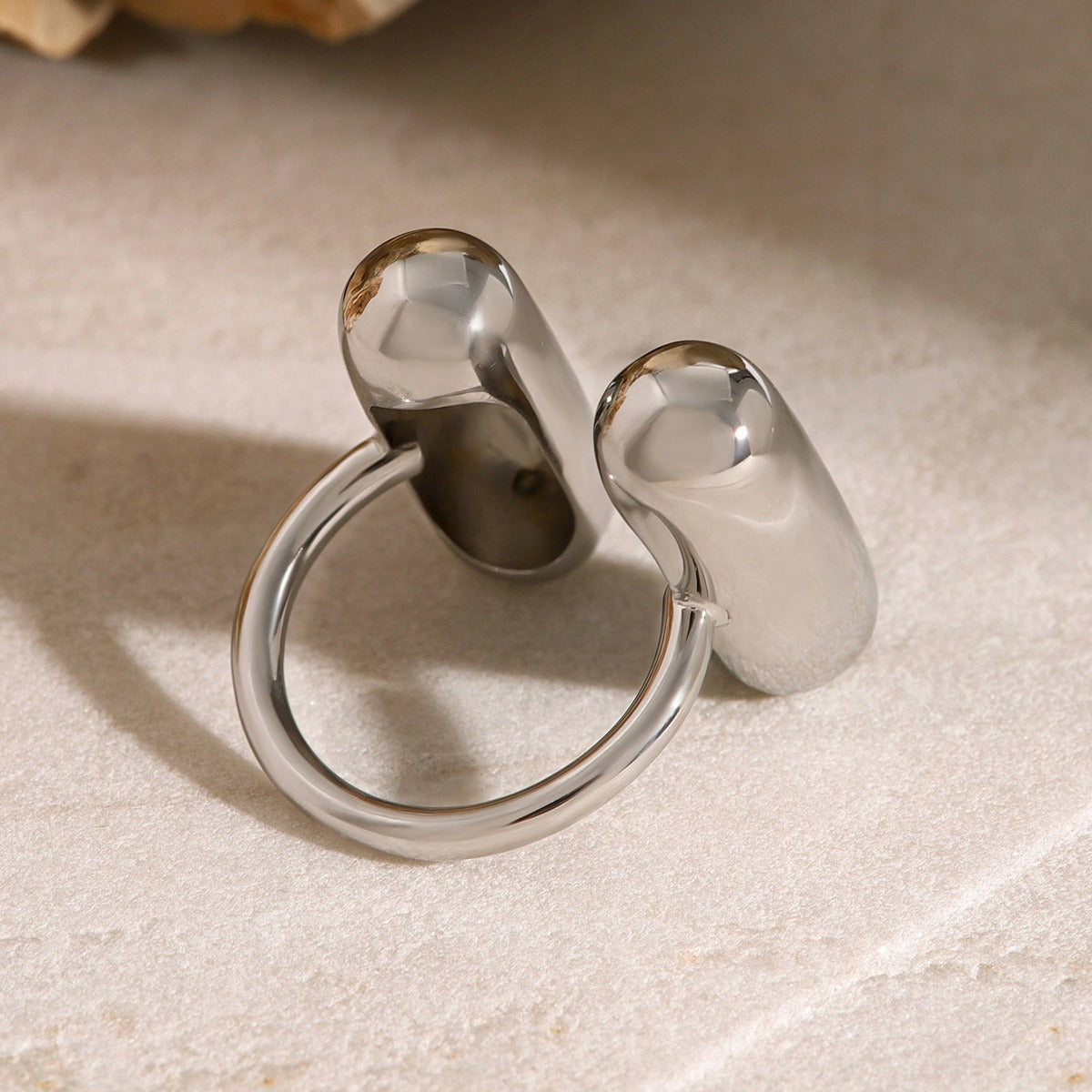 Kaze Capsule-Shaped Double Stitching Ring | 18K Gold Innovative Adjustable Ring in Gold &amp; Silver