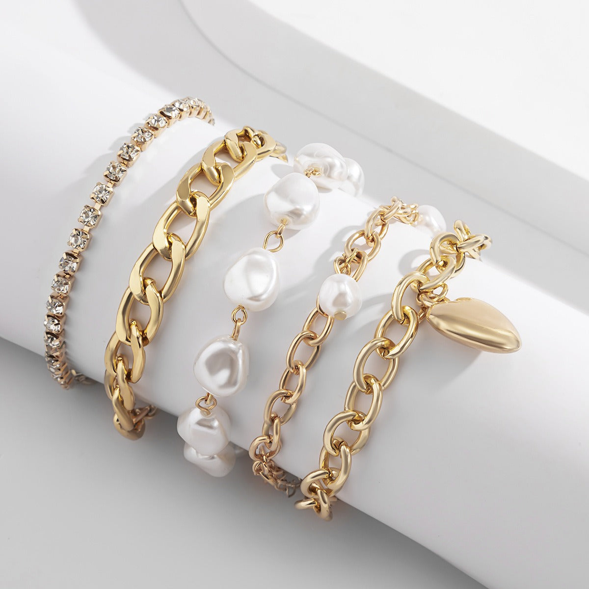 Kaze 18K Gold Baroque Pearl Heart Chain Bracelet | Luxury Baroque Pearl Bracelet