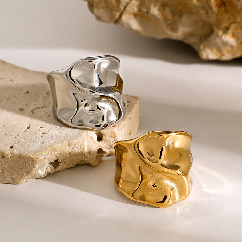 Kaze Adjustable Hammered Texture Ring | 18K Gold Artisan Finish Ring in Gold &amp; Silver