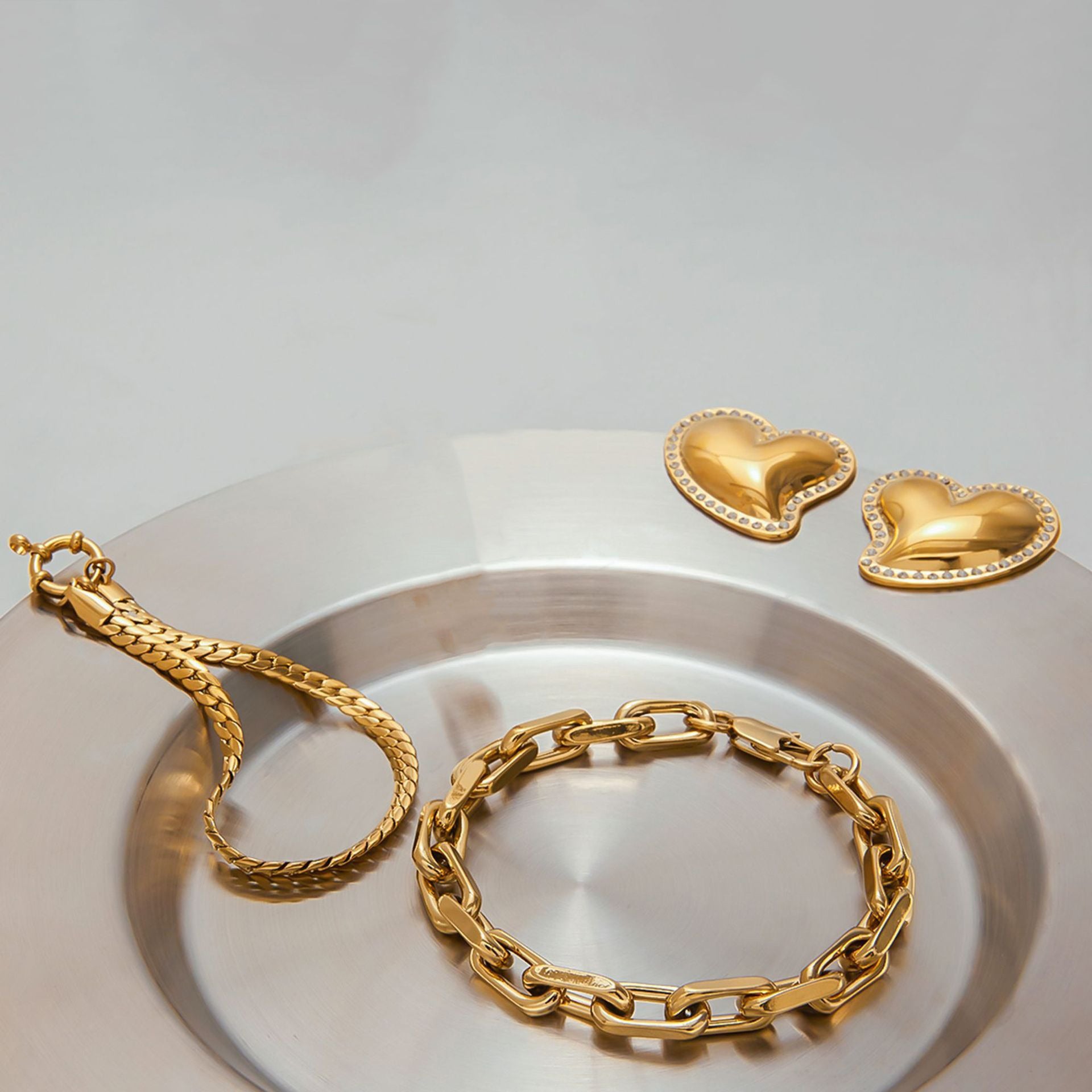 Kaze 18K Gold Heart-Shaped Earrings and Bracelet Set with Zircon Accents | 3-Piece Romantic Jewellery Set