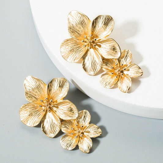Golden Flower Earrings - Elegant Statement Jewelry