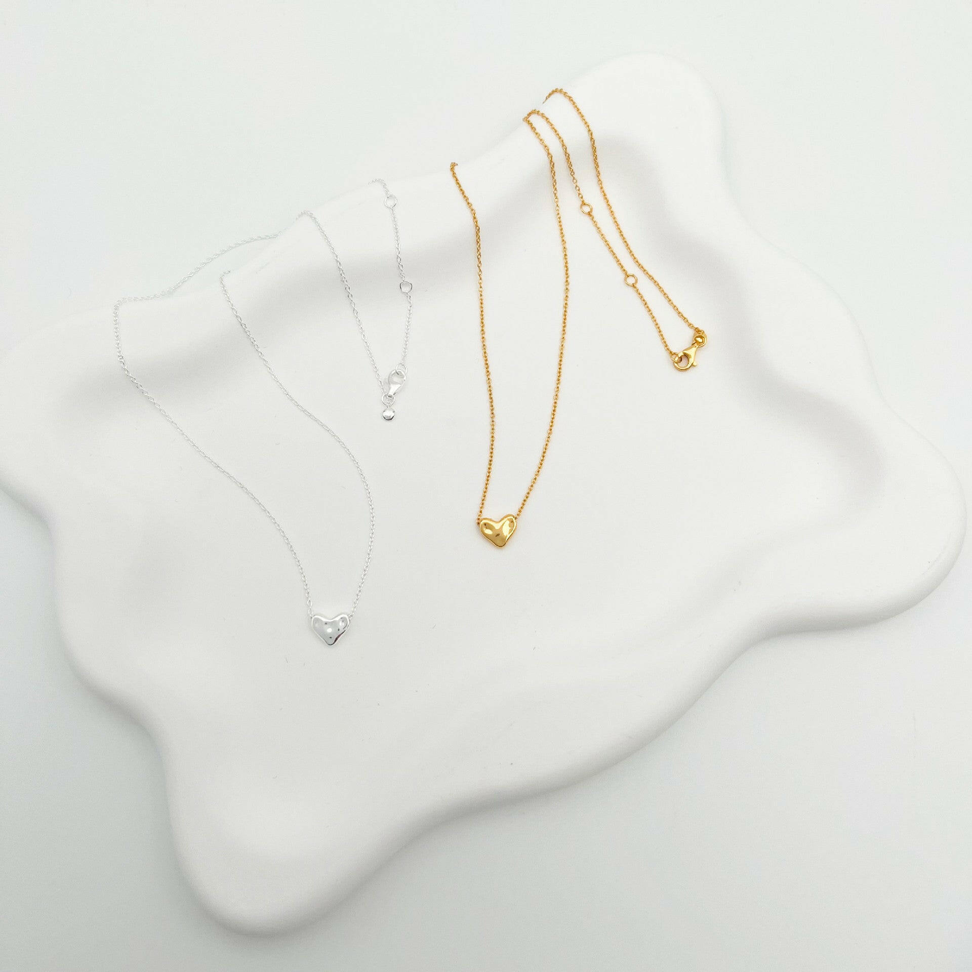 Kaze Flowing Heart-Shaped S925 Sterling Silver Necklace | Gold &amp; Silver Heart Pendant
