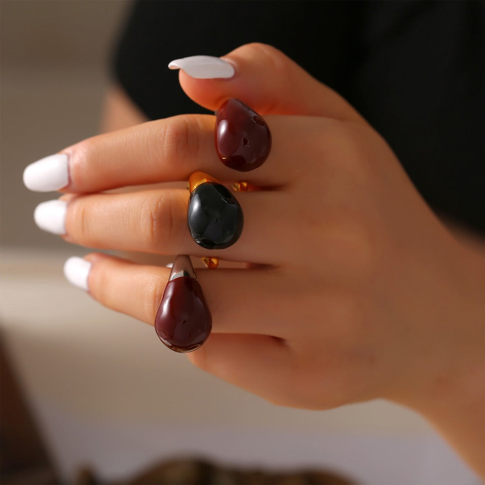 Kaze Trendy Personalized Teardrop-Shaped Ring | 18K Gold Ring in Red &amp; Black Gold &amp; Silver