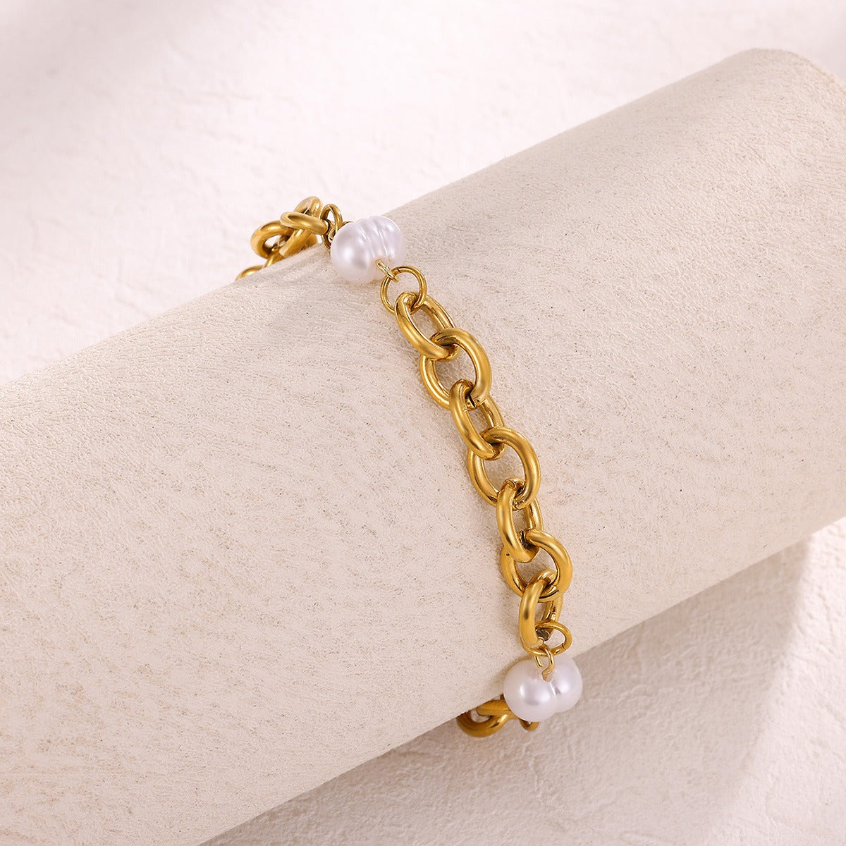 Kaze 18K Gold and Pearl Two-Tone Titanium Bracelet | Pearl &amp; Gold Titanium Bracelet in 2 Styles