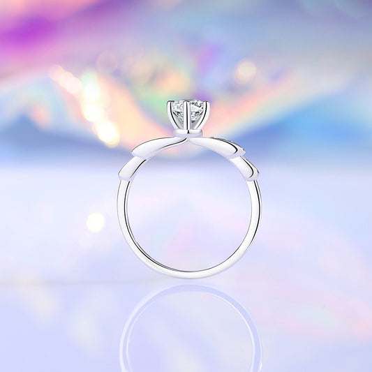 S925 Sterling Silver 0.5ct Moissanite Petal Ring