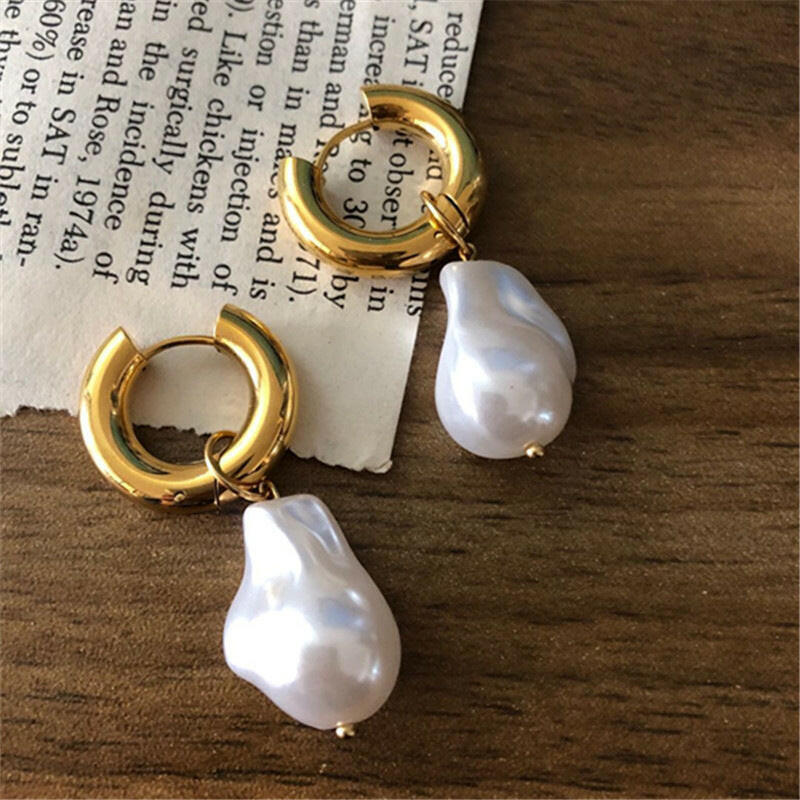 Kaze Irregular Gold Pearl Earrings | Asymmetric Gold &amp; Freshwater Pearl Earrings Gold