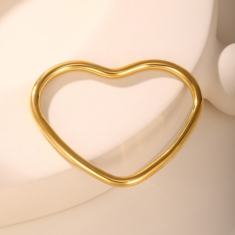 Kaze Heart-Shaped Minimalist Ring Bracelet | 18K Gold Open Heart Bangle in Gold &amp; Silver