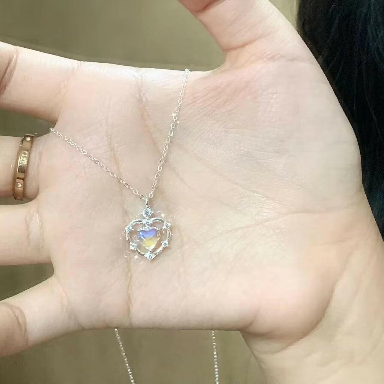 Kaze Gradient Heart Pendant Water Wave Chain Necklace | Colourful Alloy Heart Necklace