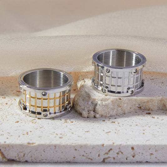 Kaze Grid-Inlaid Zircon Fashion Ring | 18K Gold Stainless Steel Ring in Gold &amp; Silver Sizes 6–8
