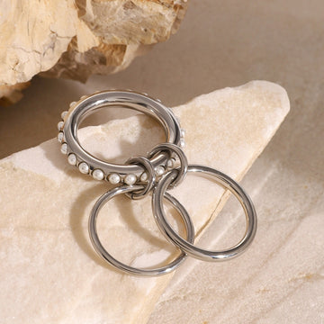 Kaze Three-Ring Interlocking Pearl Ring | 18K Gold Premium Designer Ring in Gold &amp; Silver