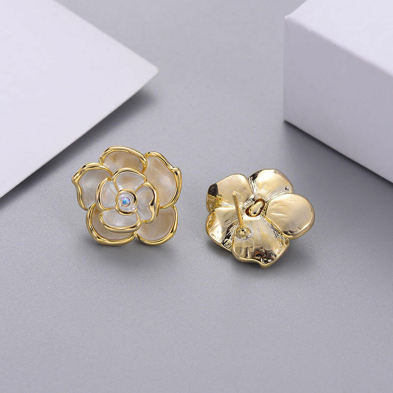 Kaze Irregular Tassel Drop Earrings | Trendy Gold Copper Fashion Earrings for Women
