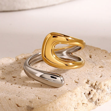 Kaze Gold and Silver Contrast Geometric Ring | 18K Gold Two-Tone Noble Design Ring