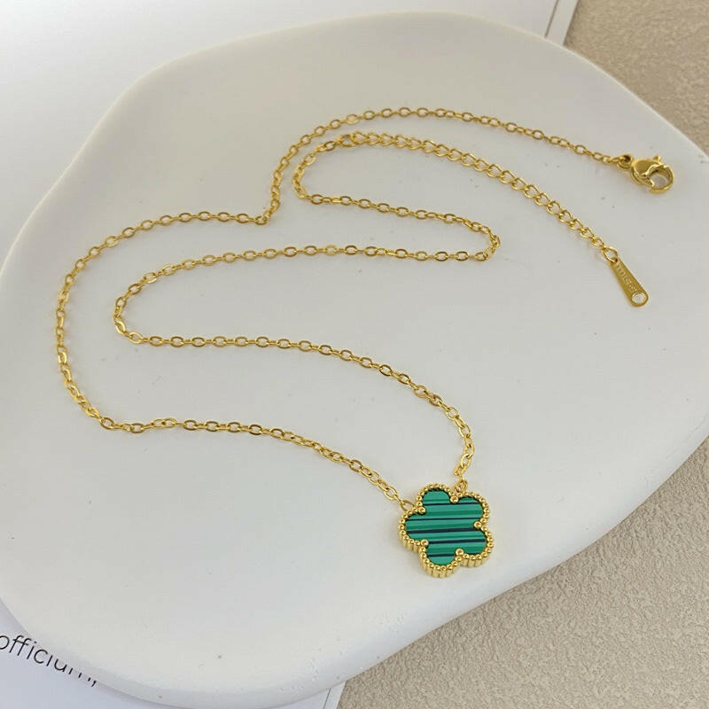 Kaze Lucky Girl Double-Sided Titanium Necklace | Reversible Colourful Pendant in 8 Colours Green