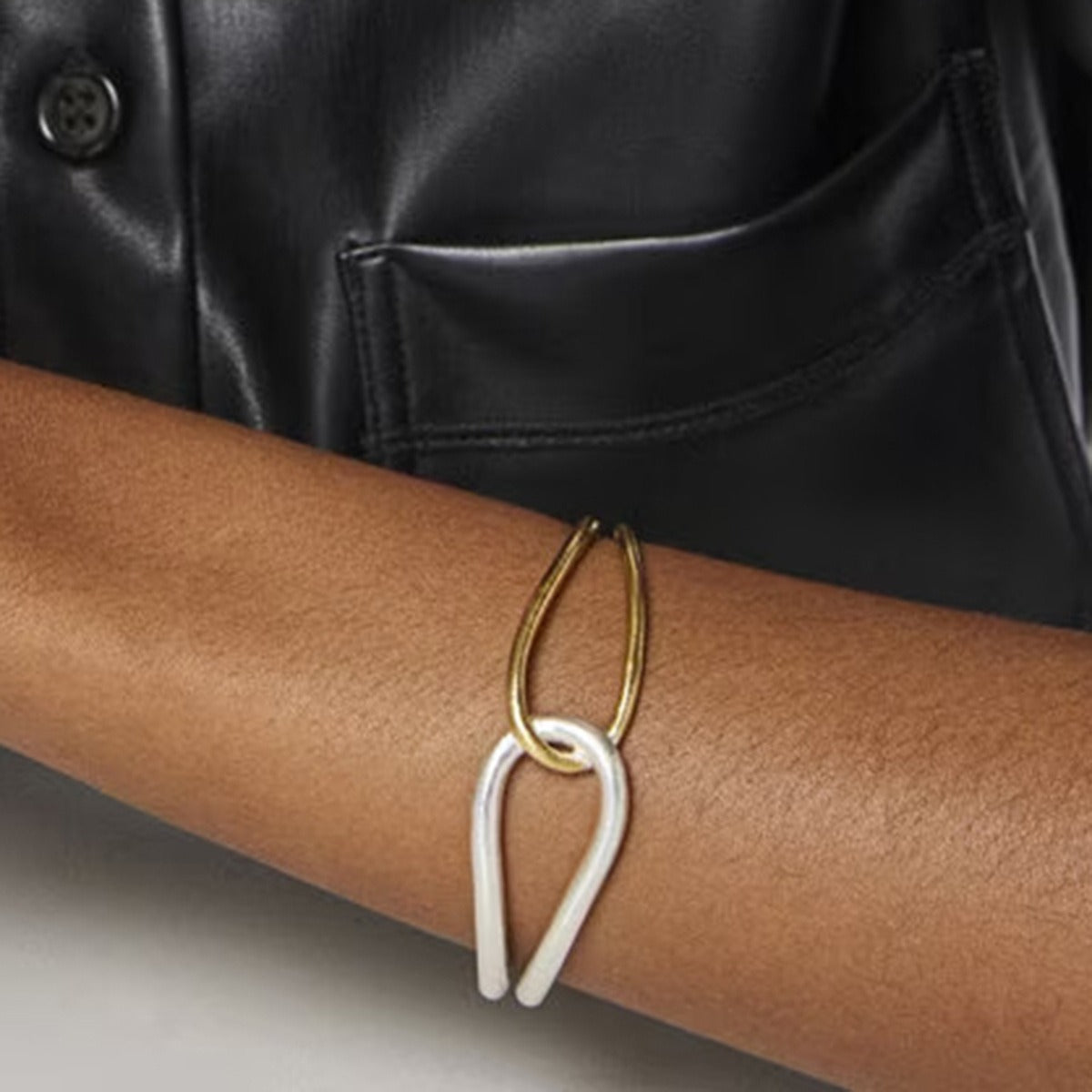 Kaze 18K Gold Geometric Line Bracelet | Gold and Silver Colour Contrast Classic Fashion Bracelet