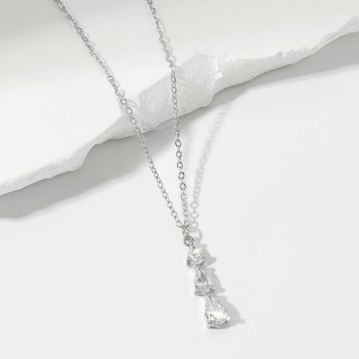 Kaze Zircon Water Drop Pendant Necklace | Teardrop Zircon Necklace in Gold &amp; Silver Silver