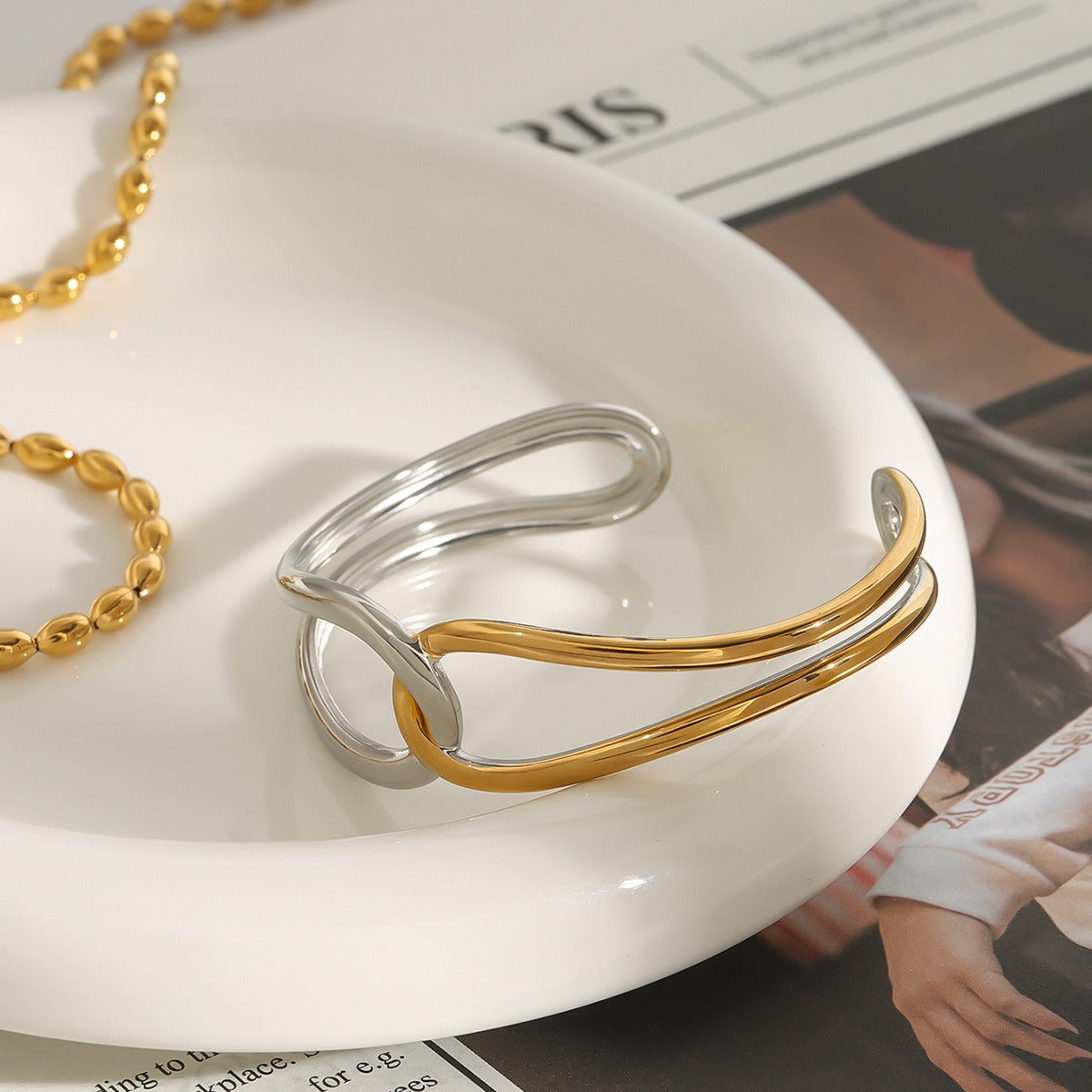 Kaze 18K Gold Geometric Line Bracelet | Gold and Silver Colour Contrast Classic Fashion Bracelet
