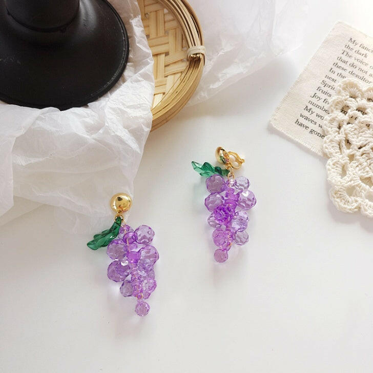 Kaze Grape Cluster Statement Earrings | Chic Fruit-Inspired Drop Earrings Ear clip