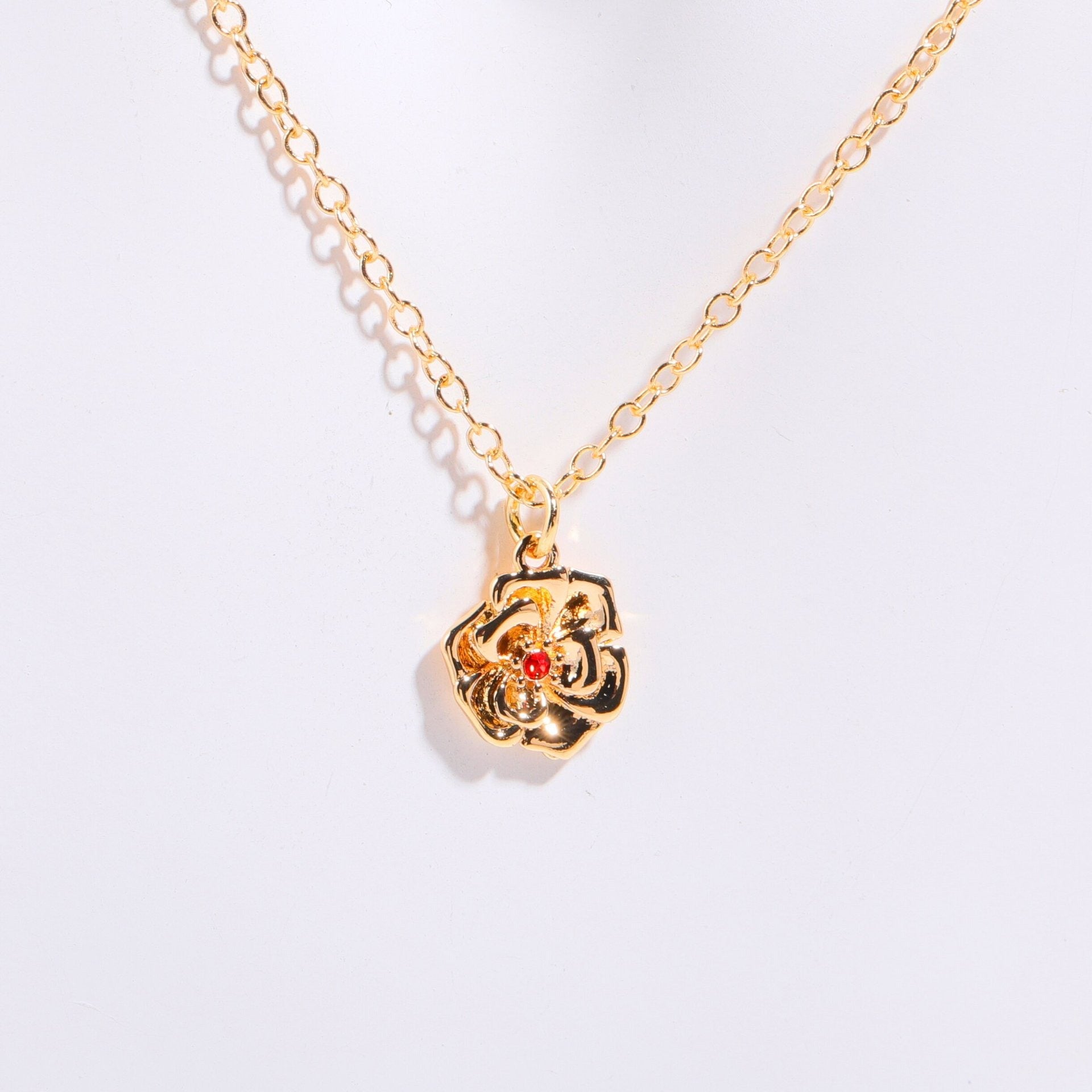 Kaze 18K Gold Birth Month Flower Bracelet | Personalised Floral Bracelet in All 12 Months January