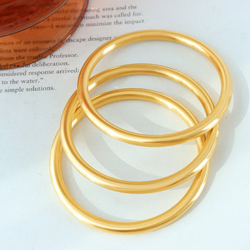 Kaze Classic Plain Ring Bracelet | 18K Gold Minimalist Adjustable Bracelet