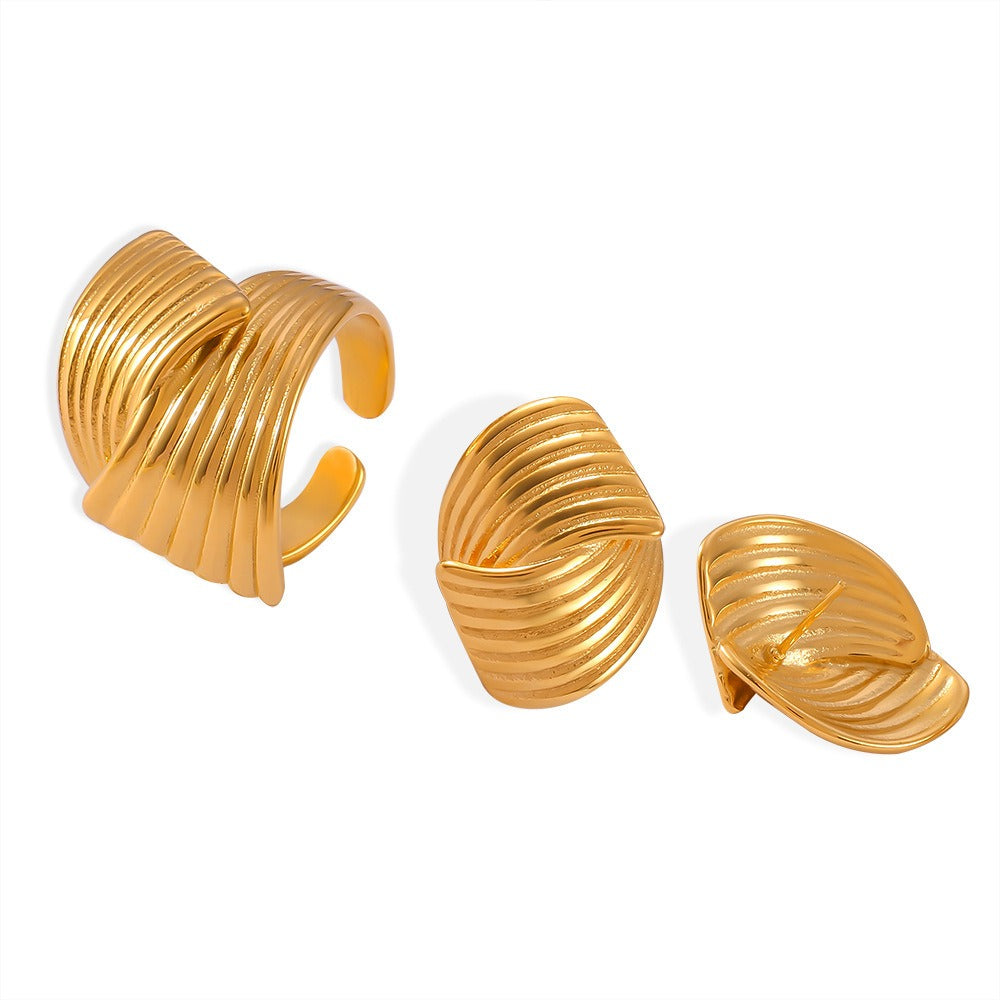 18K Gold Fashionable Personality Linear Pattern Design Simple Style Earring and Ring Set