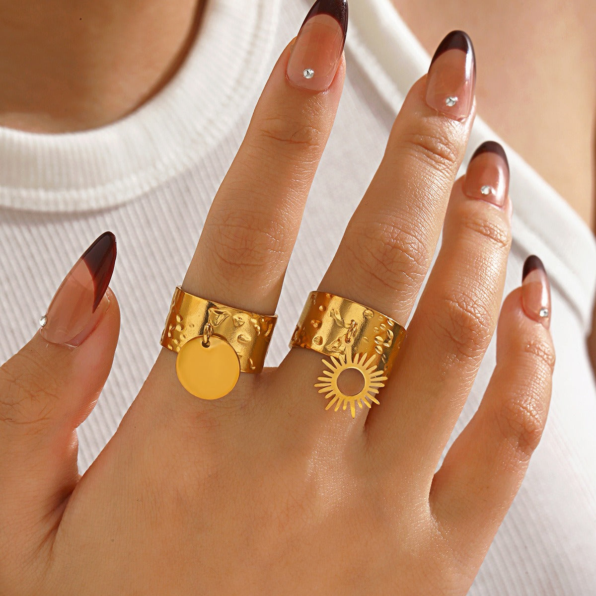 Kaze 18K Gold Geometric Circular Titanium Ring | Adjustable Gold Ring in Ring A &amp; B