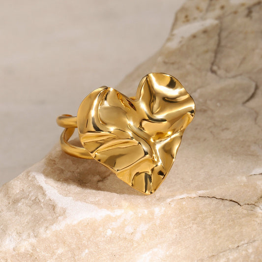 Kaze Trendy Heart-Shaped Hammered Ring | 18K Gold Artisan Texture Heart Ring Size 7
