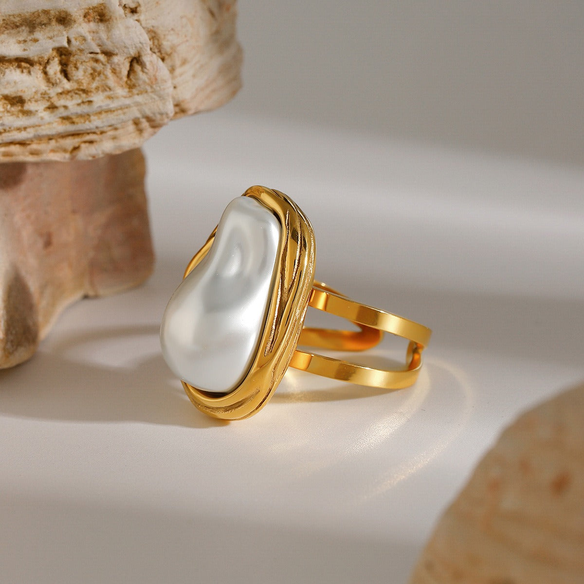 Kaze Elegant Retro Pearl Design Ring | 18K Gold Light Luxury Adjustable Ring