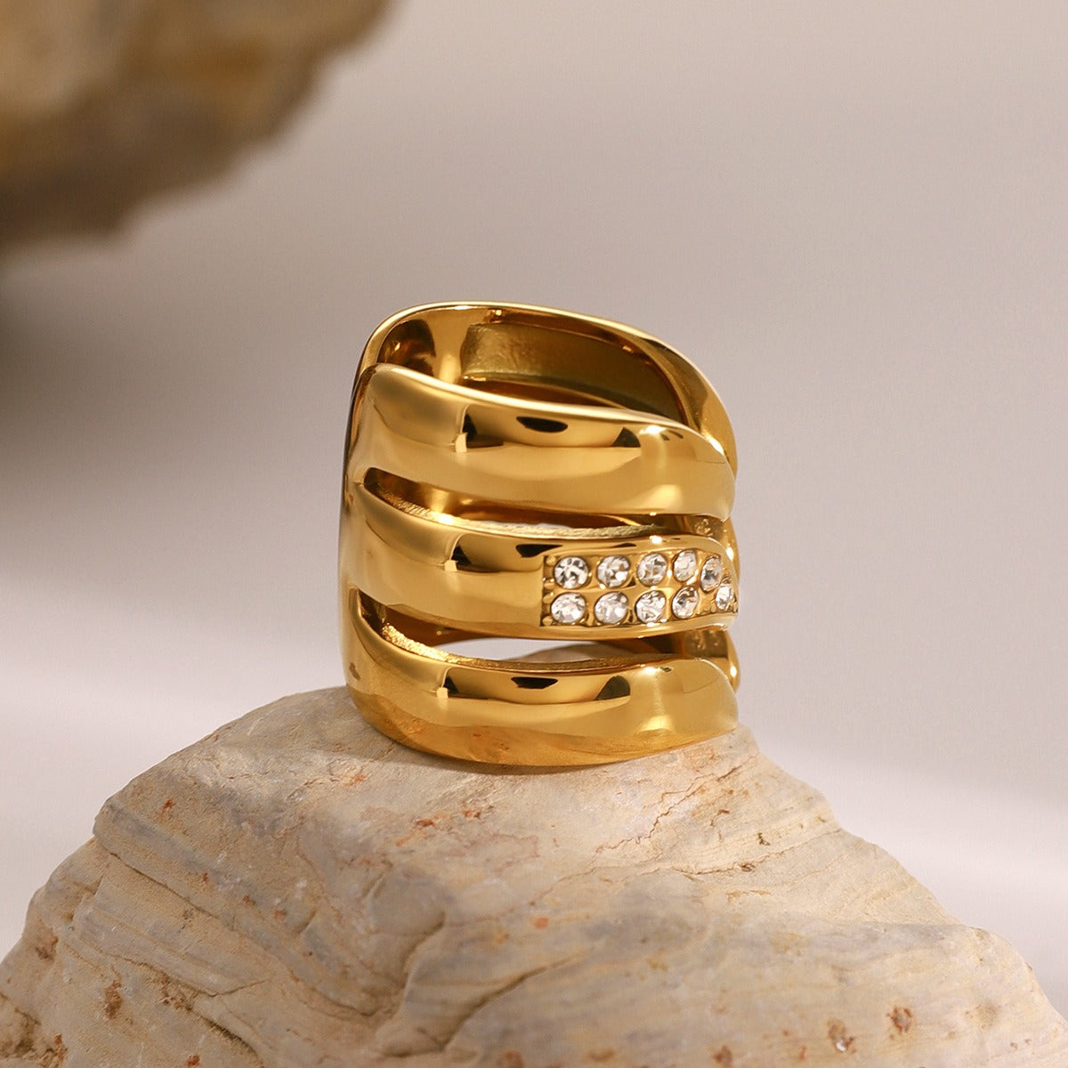 Kaze Flower Necklace and Ring Set | 18K Gold Botanical Matching Jewellery Set