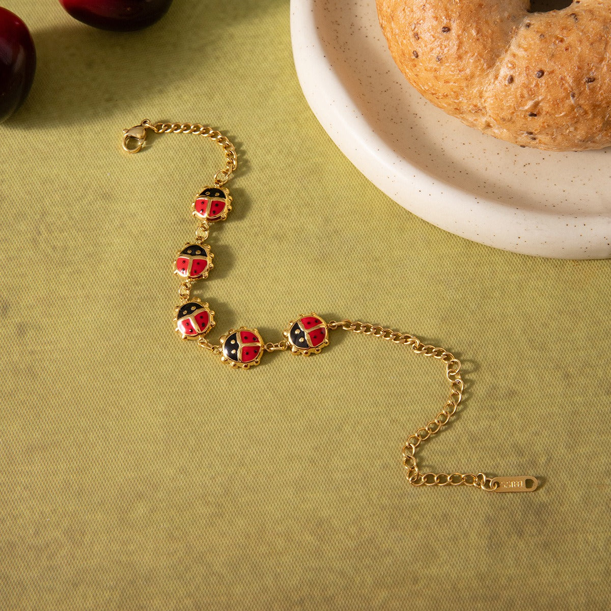 Kaze Ladybug Necklace &amp; Bracelet Set | 18K Gold Classic Ladybug Jewellery Set