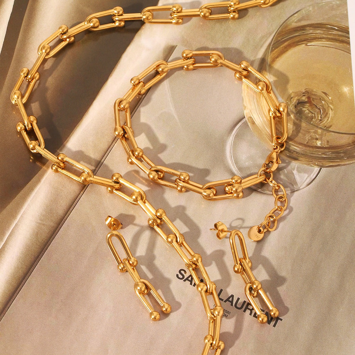 Kaze 18K Gold Horseshoe Chain Bracelet and Earrings Set | Lucky Horseshoe Jewellery in 5 Variants