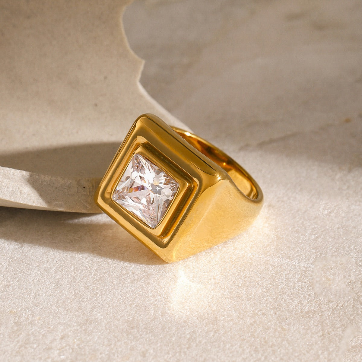 Kaze Simple Elegant Square Gemstone Ring | 18K Gold Ring in White, Green &amp; Blue Size 7