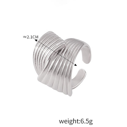 18K Gold Fashionable Personality Linear Pattern Design Simple Style Earring and Ring Set