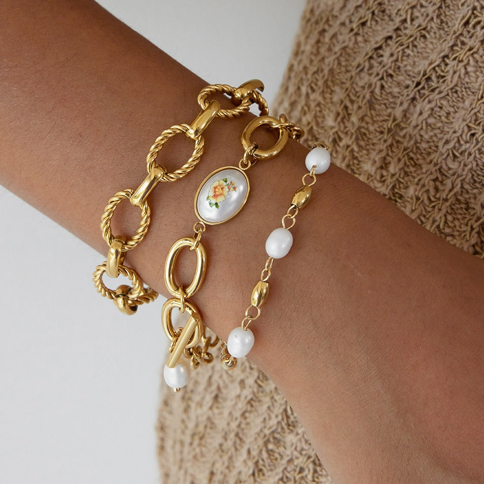 Kaze Pearl &amp; Titanium Bracelet | 18K Gold-Plated Freshwater Pearl Bracelet